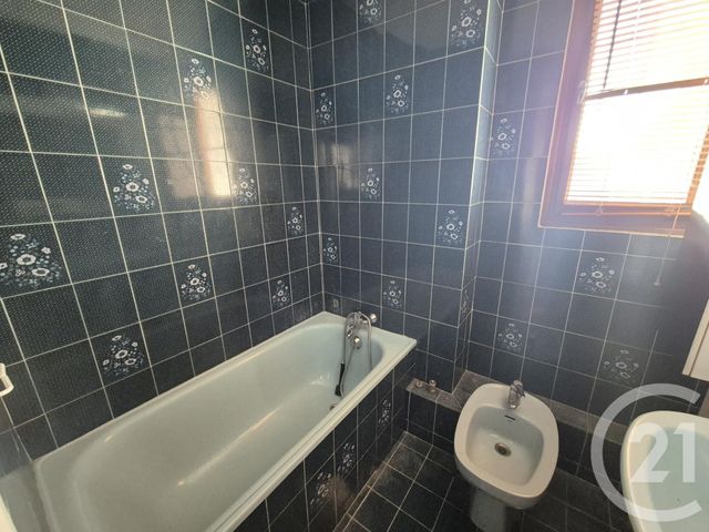 maison à vendre - 5 pièces - 111.0 m2 - ST FONS - 69 - RHONE-ALPES - Century 21 K.P.I