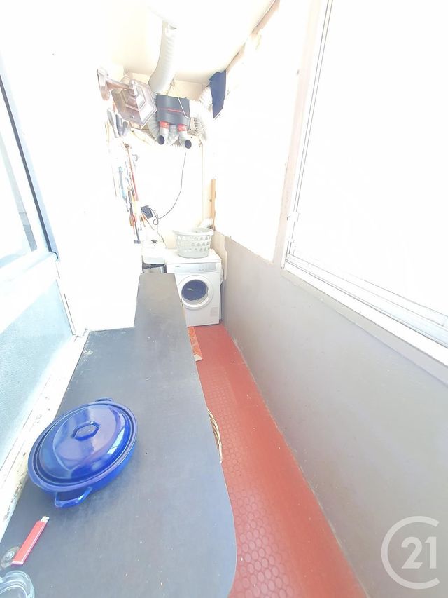 Afficher la photo en grand Appartement F4 à vendre - 4 pièces - 72.51 m2 - VENISSIEUX - 69 - RHONE-ALPES - Century 21 K.P.I