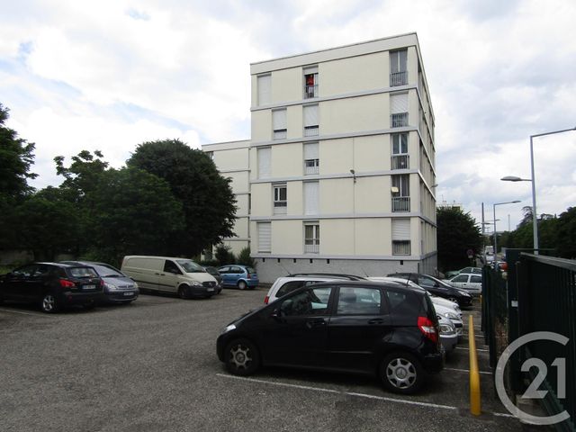 Appartement F4 à vendre - 4 pièces - 75.0 m2 - VENISSIEUX - 69 - RHONE-ALPES - Century 21 K.P.I Appartement F4 à vendre - 4 pièces - 75.0 m2 - VENISSIEUX - 69 - RHONE-ALPES - Century 21 K.P.I