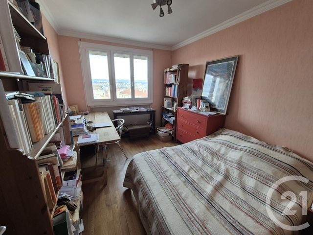 Appartement T3 à vendre - 3 pièces - 71.55 m2 - ST FONS - 69 - RHONE-ALPES - Century 21 K.P.I