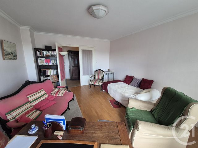 Appartement T3 à vendre - 3 pièces - 71.55 m2 - ST FONS - 69 - RHONE-ALPES - Century 21 K.P.I