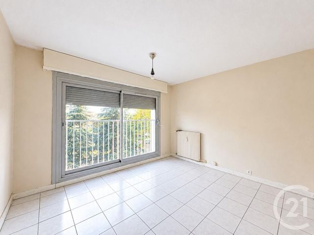 Appartement T5 à vendre - 5 pièces - 97.06 m2 - VENISSIEUX - 69 - RHONE-ALPES - Century 21 K.P.I