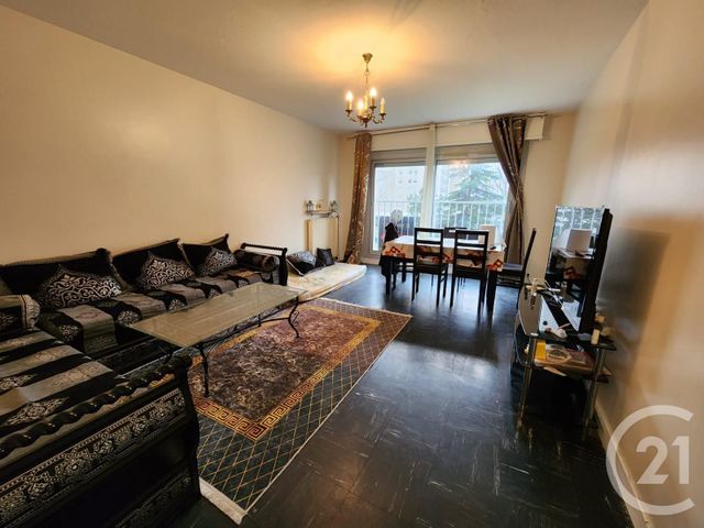 Appartement F5 à vendre - 5 pièces - 97.06 m2 - VENISSIEUX - 69 - RHONE-ALPES - Century 21 K.P.I