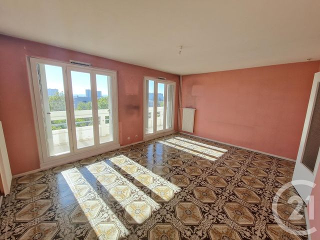 Appartement T3 à vendre - 3 pièces - 66.06 m2 - VENISSIEUX - 69 - RHONE-ALPES - Century 21 K.P.I