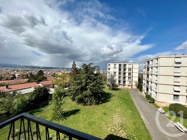 Appartement T4 à vendre - 4 pièces - 71.0 m2 - ST FONS - 69 - RHONE-ALPES - Century 21 K.P.I