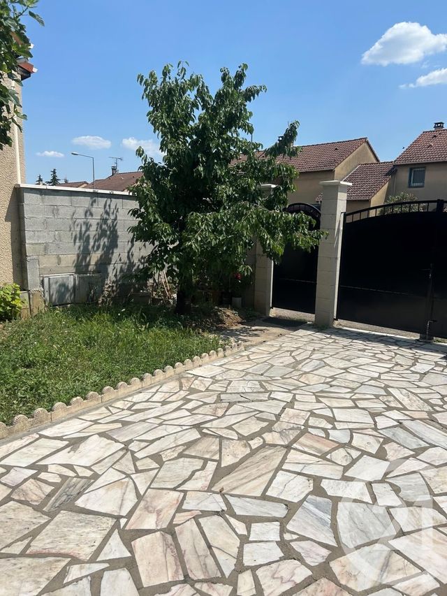 maison à vendre - 5 pièces - 117.98 m2 - ST FONS - 69 - RHONE-ALPES - Century 21 K.P.I