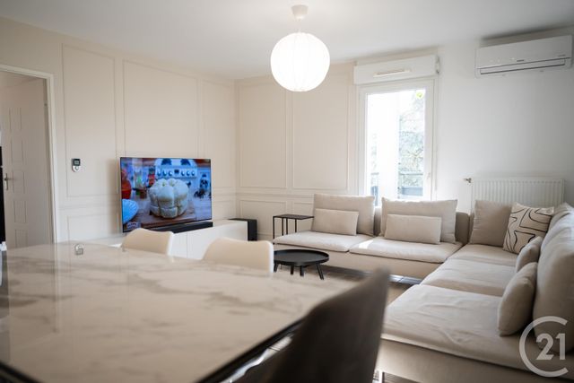 Appartement T4 à vendre - 4 pièces - 76.93 m2 - VENISSIEUX - 69 - RHONE-ALPES - Century 21 K.P.I