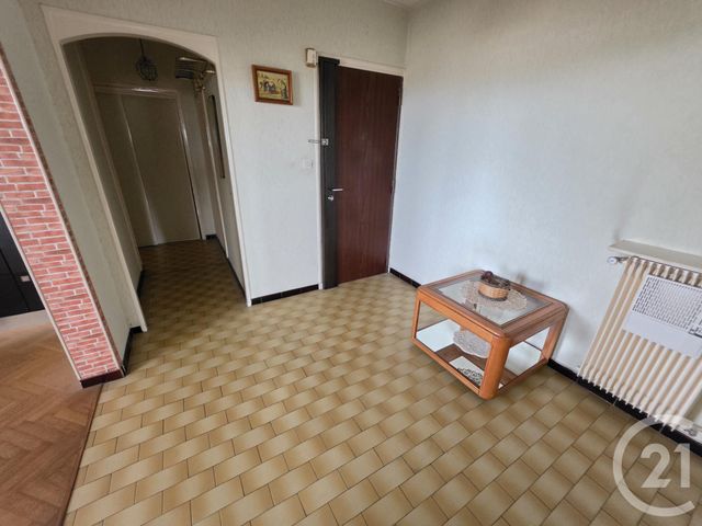 Appartement T4 à vendre - 4 pièces - 80.0 m2 - VENISSIEUX - 69 - RHONE-ALPES - Century 21 K.P.I