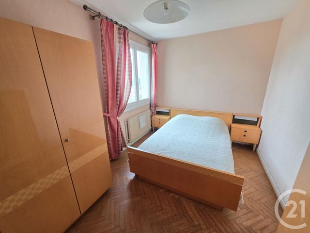 Appartement T4 à vendre - 4 pièces - 80.0 m2 - VENISSIEUX - 69 - RHONE-ALPES - Century 21 K.P.I