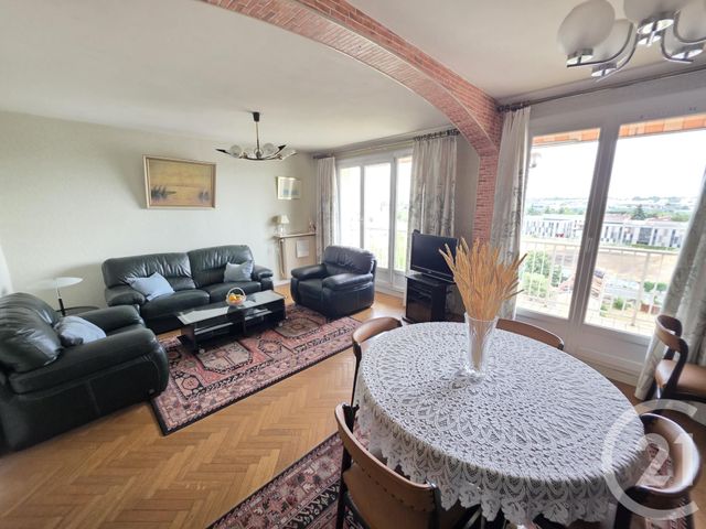 Appartement T4 à vendre - 4 pièces - 80.0 m2 - VENISSIEUX - 69 - RHONE-ALPES - Century 21 K.P.I
