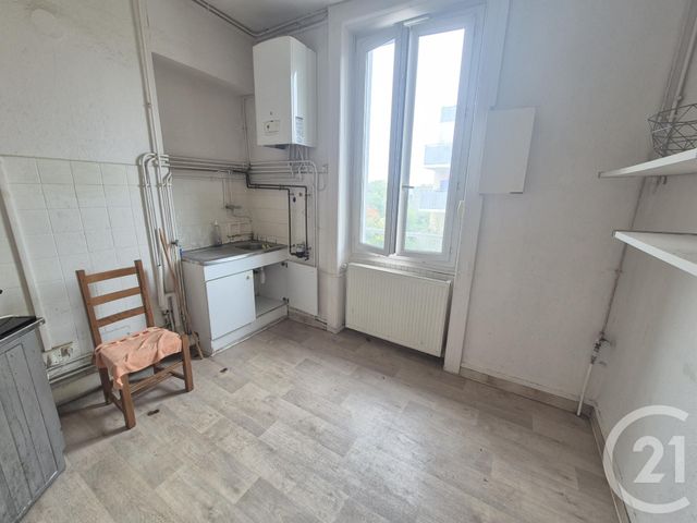 Appartement T2 à vendre - 2 pièces - 43.0 m2 - VENISSIEUX - 69 - RHONE-ALPES - Century 21 K.P.I