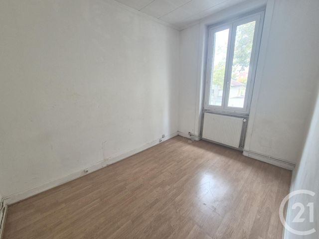 Appartement T2 à vendre - 2 pièces - 43.0 m2 - VENISSIEUX - 69 - RHONE-ALPES - Century 21 K.P.I