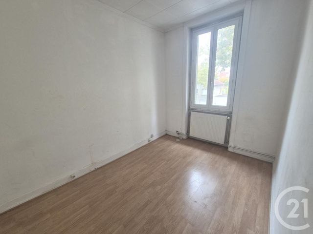 Appartement T2 à vendre - 2 pièces - 43.0 m2 - VENISSIEUX - 69 - RHONE-ALPES - Century 21 K.P.I