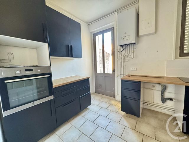 Appartement T5 à louer - 5 pièces - 112.31 m2 - ST FONS - 69 - RHONE-ALPES - Century 21 K.P.I