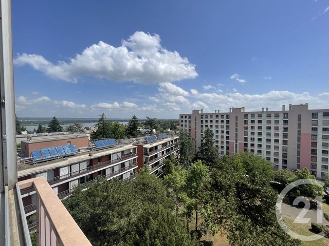 Appartement F2 à louer - 2 pièces - 49.66 m2 - DECINES CHARPIEU - 69 - RHONE-ALPES - Century 21 K.P.I