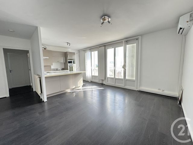 Appartement F2 à louer - 2 pièces - 49.66 m2 - DECINES CHARPIEU - 69 - RHONE-ALPES - Century 21 K.P.I