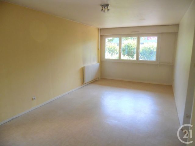 Appartement F2 à vendre - 2 pièces - 56.1 m2 - ST FONS - 69 - RHONE-ALPES - Century 21 K.P.I