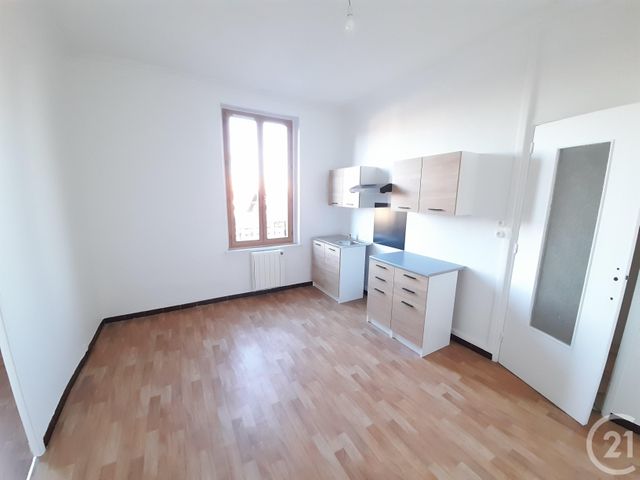 Appartement T2 à louer ST FONS
