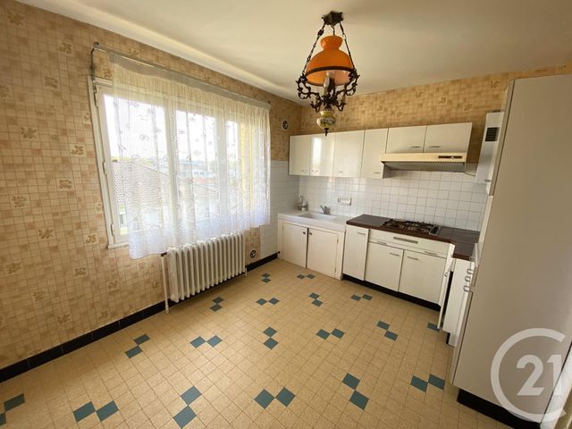 Appartement F4 à vendre - 4 pièces - 90.7 m2 - VENISSIEUX - 69 - RHONE-ALPES - Century 21 K.P.I