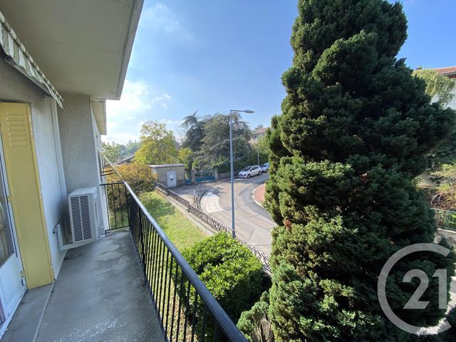 Appartement F4 à vendre - 4 pièces - 90.7 m2 - VENISSIEUX - 69 - RHONE-ALPES - Century 21 K.P.I