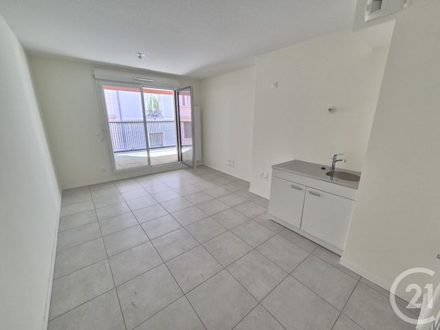 Appartement T2 à vendre - 2 pièces - 44.24 m2 - ST FONS - 69 - RHONE-ALPES - Century 21 K.P.I