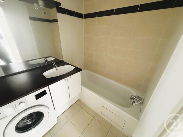 Appartement T3 à vendre - 3 pièces - 57.64 m2 - VENISSIEUX - 69 - RHONE-ALPES - Century 21 K.P.I