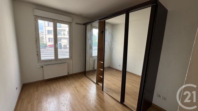 Appartement T3 à vendre - 3 pièces - 58.1 m2 - ST FONS - 69 - RHONE-ALPES - Century 21 K.P.I