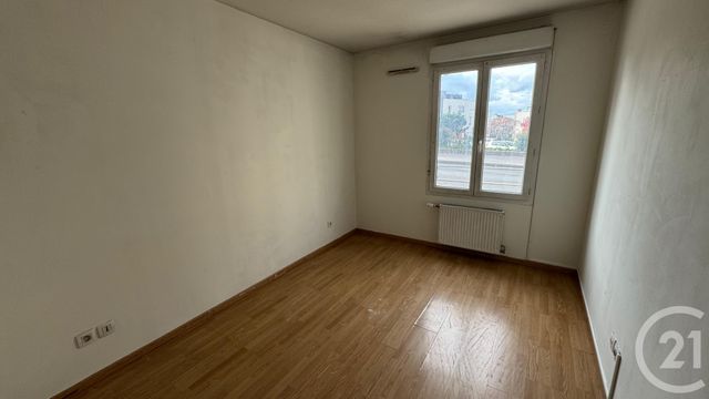 Appartement T3 à vendre - 3 pièces - 58.1 m2 - ST FONS - 69 - RHONE-ALPES - Century 21 K.P.I