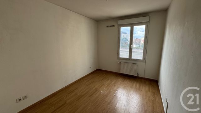 Appartement T3 à vendre - 3 pièces - 58.1 m2 - ST FONS - 69 - RHONE-ALPES - Century 21 K.P.I