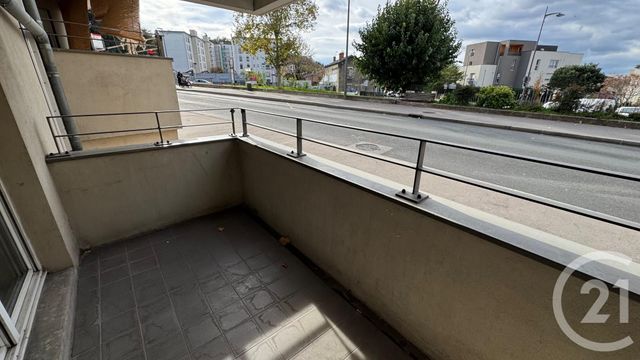 Appartement T3 à vendre - 3 pièces - 58.1 m2 - ST FONS - 69 - RHONE-ALPES - Century 21 K.P.I