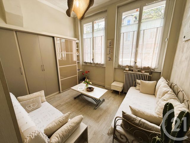 Afficher la photo en grand Appartement Local à vendre - 4 pièces - 72.87 m2 - ST FONS - 69 - RHONE-ALPES - Century 21 K.P.I