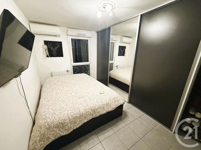 Appartement T2 à vendre - 2 pièces - 41.0 m2 - ST FONS - 69 - RHONE-ALPES - Century 21 K.P.I