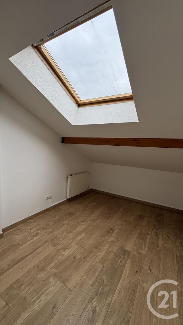 Afficher la photo en grand Appartement T3 à vendre - 3 pièces - 71.38 m2 - ST FONS - 69 - RHONE-ALPES - Century 21 K.P.I