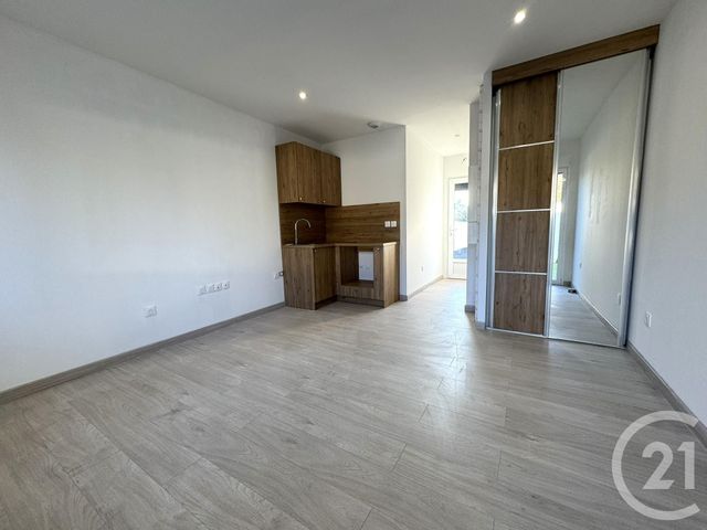 Appartement T1 à louer - 1 pièce - 22.3 m2 - VENISSIEUX - 69 - RHONE-ALPES - Century 21 K.P.I