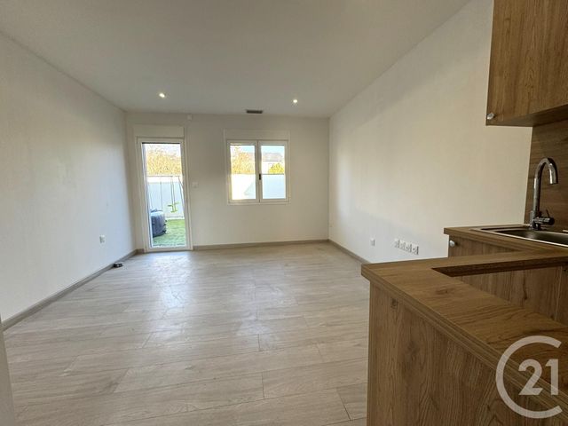 Appartement T1 à louer - 1 pièce - 22.3 m2 - VENISSIEUX - 69 - RHONE-ALPES - Century 21 K.P.I