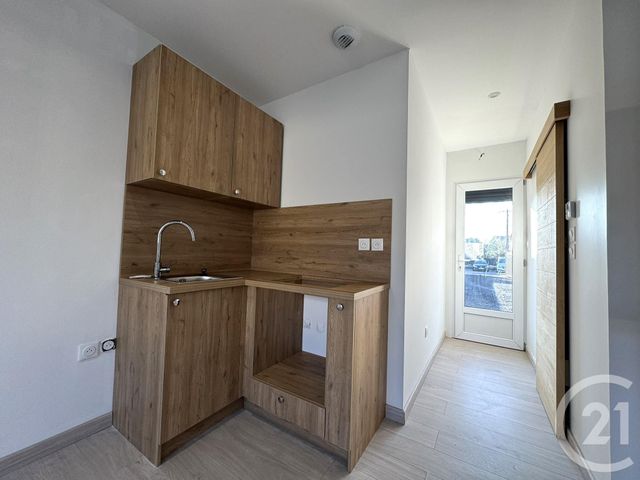 Appartement T1 à louer - 1 pièce - 22.3 m2 - VENISSIEUX - 69 - RHONE-ALPES - Century 21 K.P.I