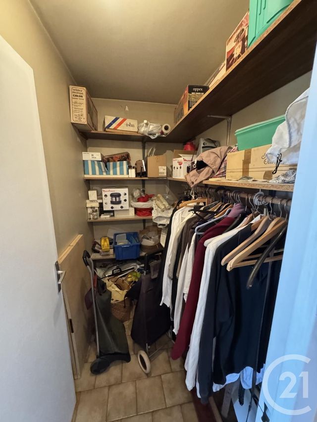 Appartement T5 à vendre - 5 pièces - 114.57 m2 - VENISSIEUX - 69 - RHONE-ALPES - Century 21 K.P.I