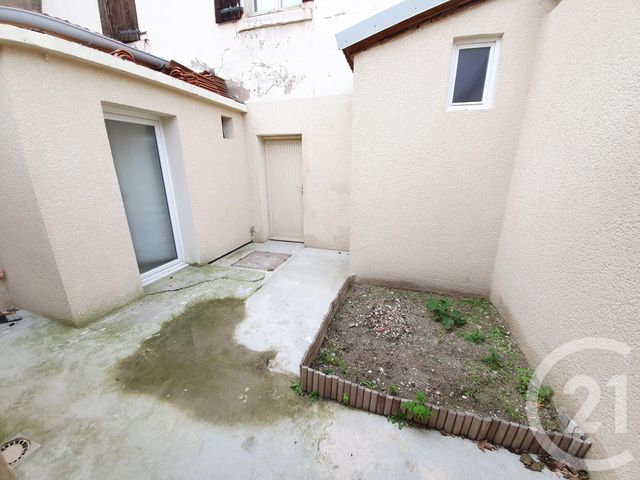 Appartement T2 à louer - 2 pièces - 27.0 m2 - ST FONS - 69 - RHONE-ALPES - Century 21 K.P.I