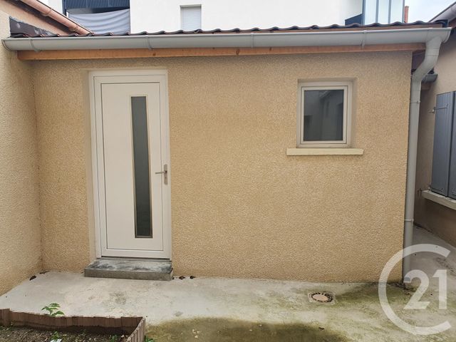 Appartement T2 à louer - 2 pièces - 27.0 m2 - ST FONS - 69 - RHONE-ALPES - Century 21 K.P.I