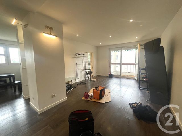 Appartement F2 à louer - 2 pièces - 61.64 m2 - ST FONS - 69 - RHONE-ALPES - Century 21 K.P.I