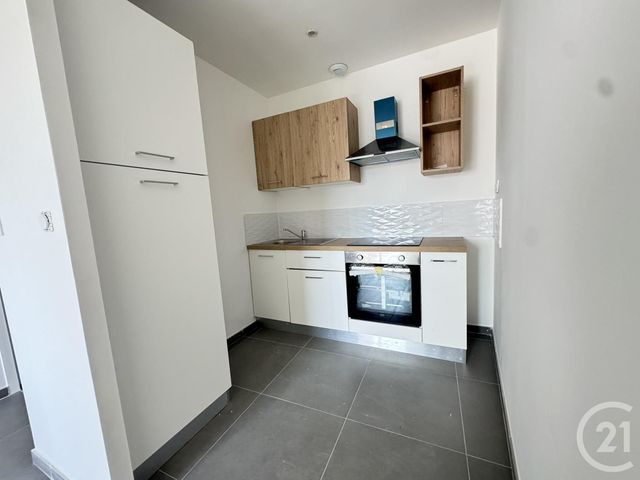 Appartement T3 à louer - 3 pièces - 60.16 m2 - ST FONS - 69 - RHONE-ALPES - Century 21 K.P.I