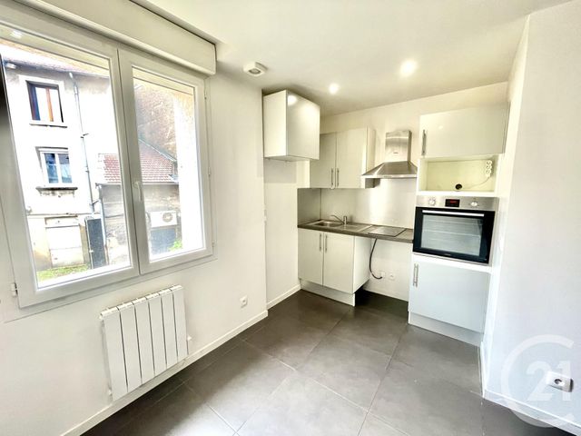 Appartement F2 bis à louer - 2 pièces - 33.0 m2 - ST FONS - 69 - RHONE-ALPES - Century 21 K.P.I