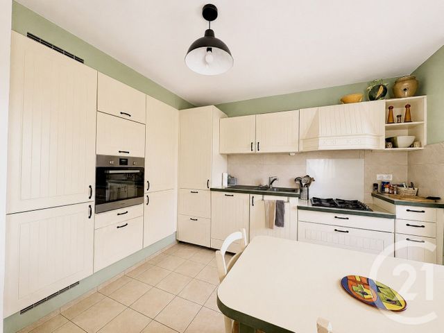 Appartement T4 à vendre - 4 pièces - 88.07 m2 - VENISSIEUX - 69 - RHONE-ALPES - Century 21 K.P.I