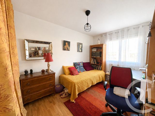 Appartement T4 à vendre - 4 pièces - 88.07 m2 - VENISSIEUX - 69 - RHONE-ALPES - Century 21 K.P.I