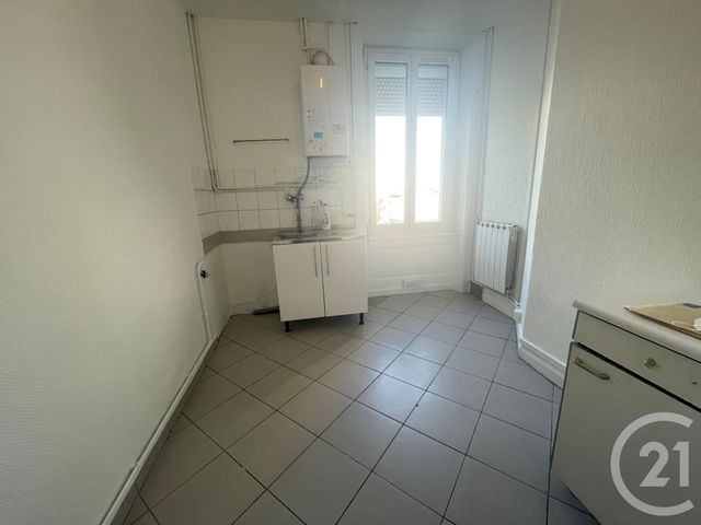 Appartement T2 à louer - 2 pièces - 47.08 m2 - ST FONS - 69 - RHONE-ALPES - Century 21 K.P.I
