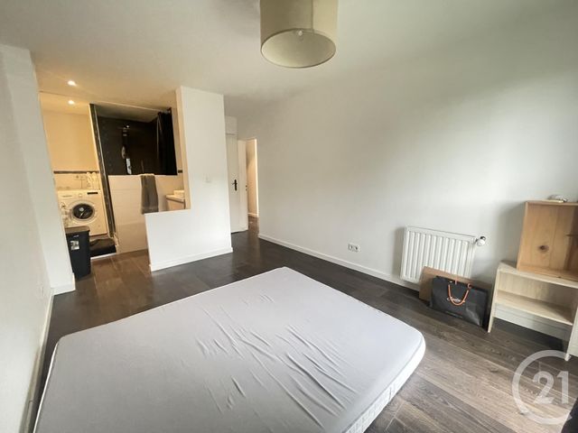 Appartement T3 à vendre - 3 pièces - 61.64 m2 - ST FONS - 69 - RHONE-ALPES - Century 21 K.P.I