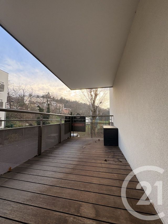 Appartement T3 à vendre - 3 pièces - 53.0 m2 - ST FONS - 69 - RHONE-ALPES - Century 21 K.P.I