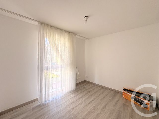 Appartement T3 à vendre - 3 pièces - 53.0 m2 - ST FONS - 69 - RHONE-ALPES - Century 21 K.P.I
