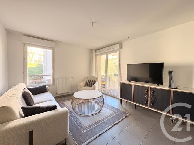 Appartement T3 à vendre - 3 pièces - 53.0 m2 - ST FONS - 69 - RHONE-ALPES - Century 21 K.P.I