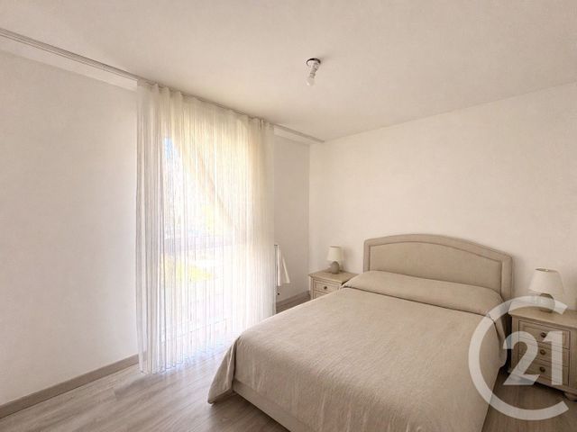 Appartement T3 à vendre - 3 pièces - 53.0 m2 - ST FONS - 69 - RHONE-ALPES - Century 21 K.P.I